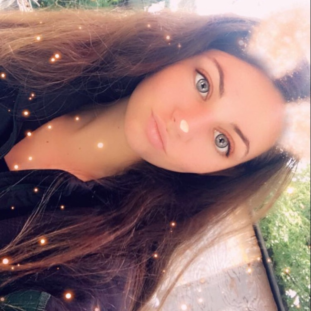 Meet your Posher, Abby